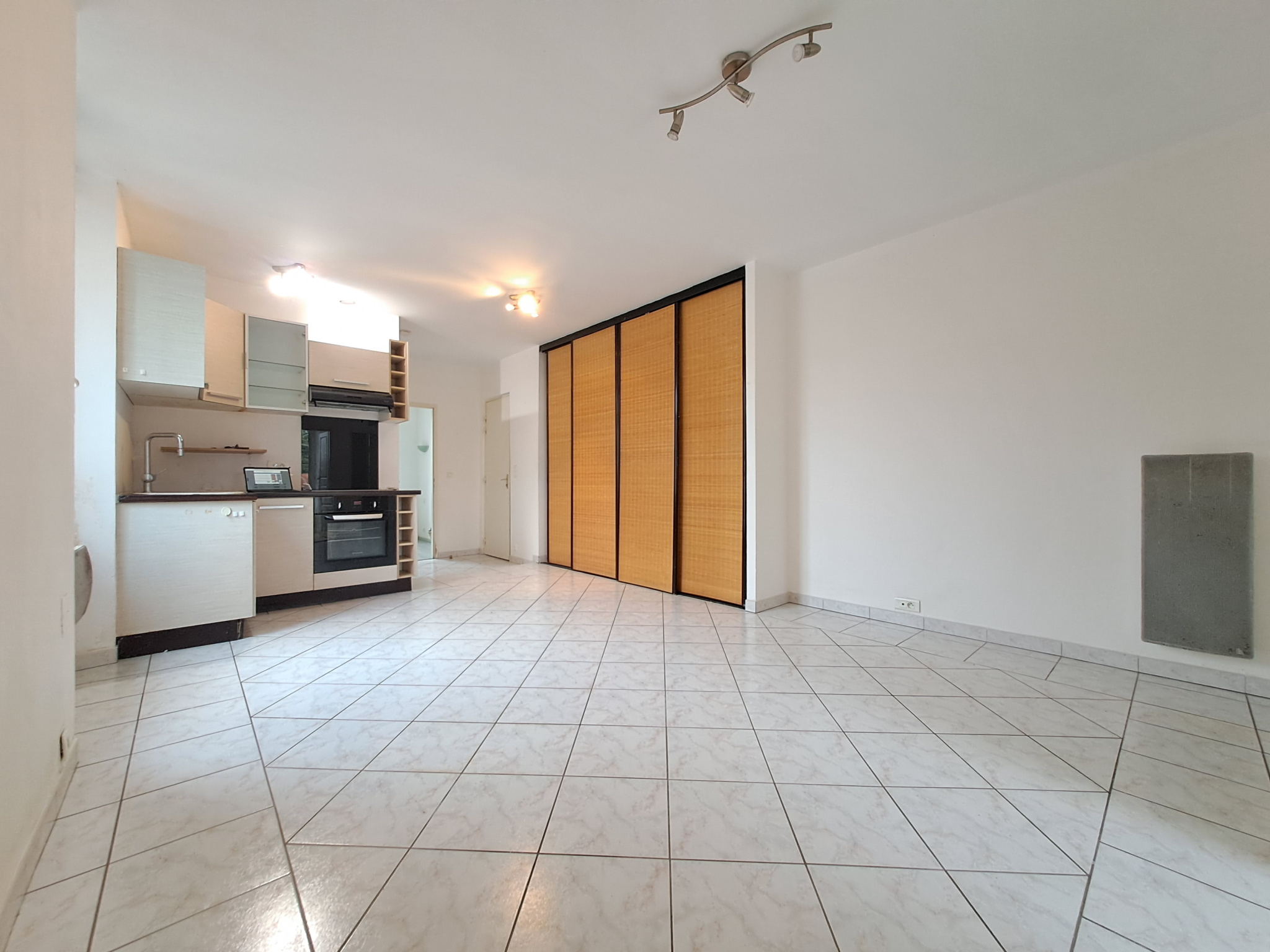 for sale flat in BAYONNE - 171 200