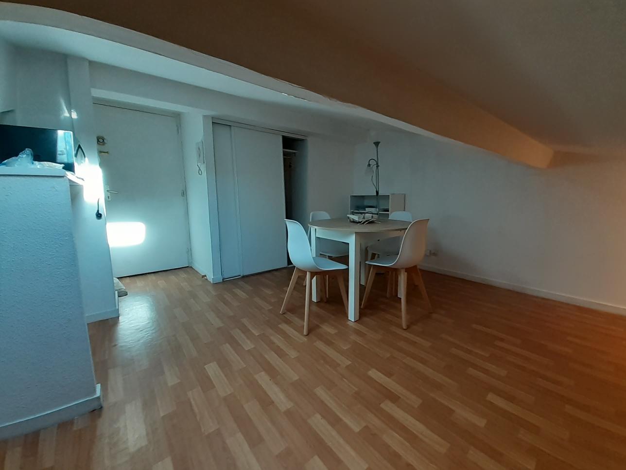 letting flat à BORDEAUX - 580 / month