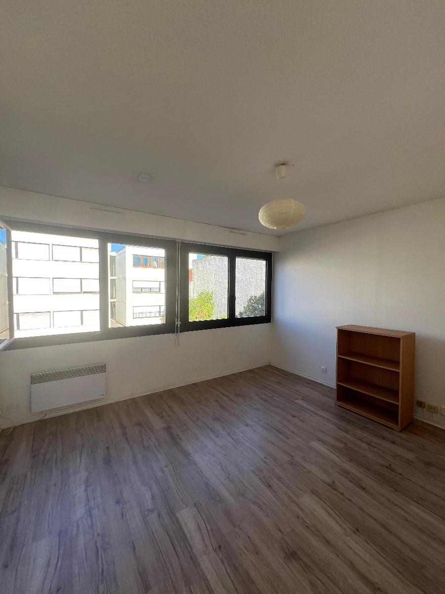 letting flat in BORDEAUX - 669 / month