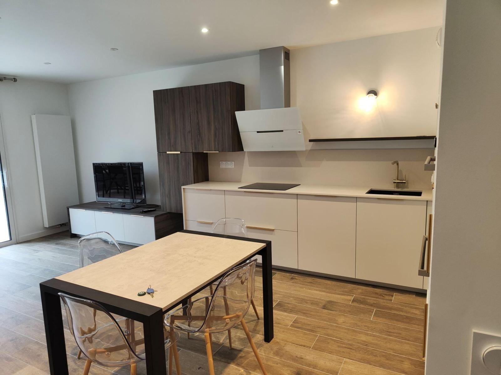 letting flat in ANGLET - 958 / month