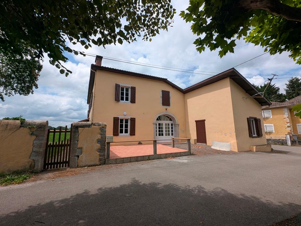 letting villa in ST PE DE LEREN - 800 / month