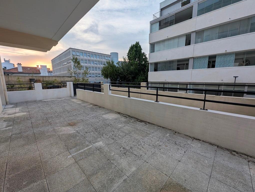 letting flat in BAYONNE - 782 / month