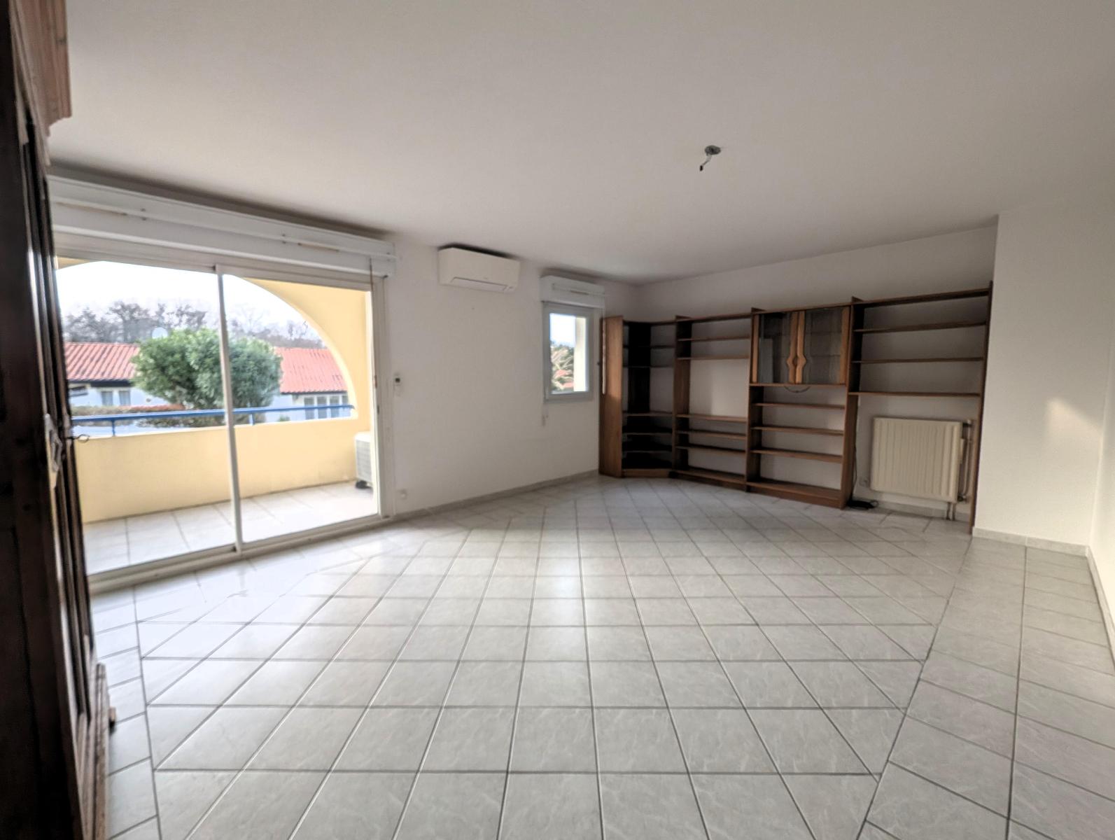 letting flat in TARNOS - 850 / month