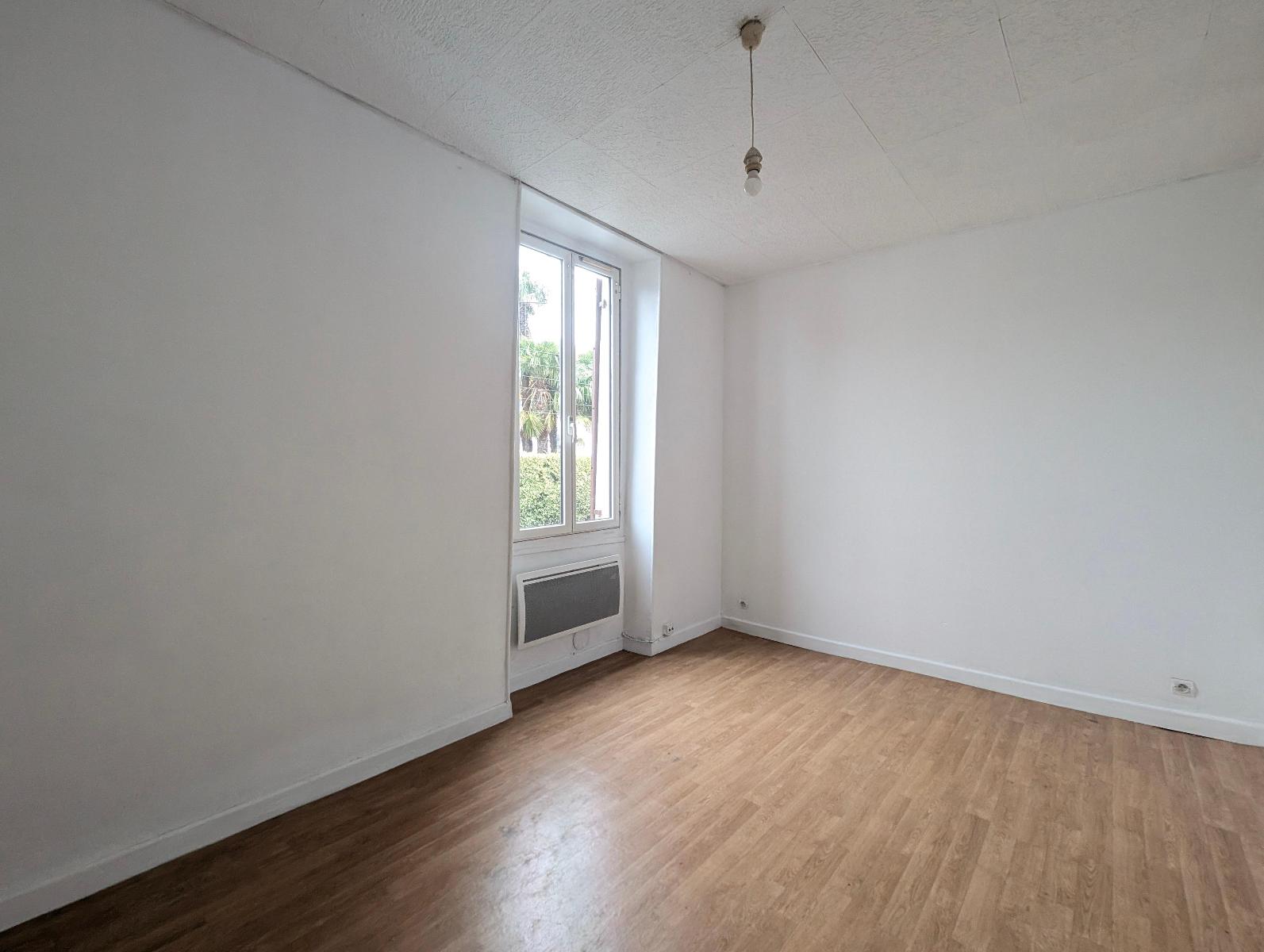 letting flat à BAYONNE - 590 / month